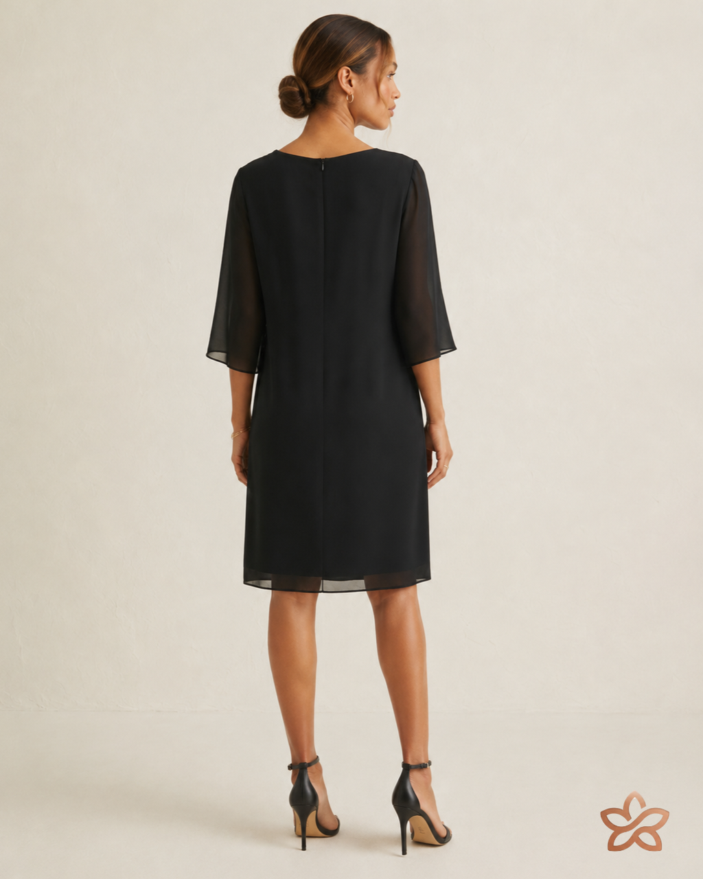 Vestido Preto com Brilhantes - Lilás